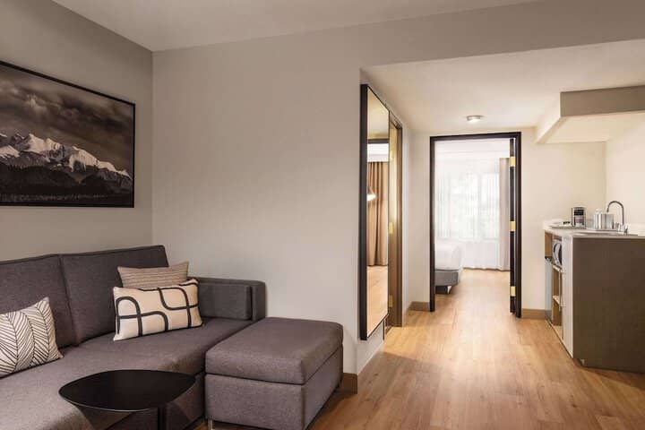 Room 15 of 35