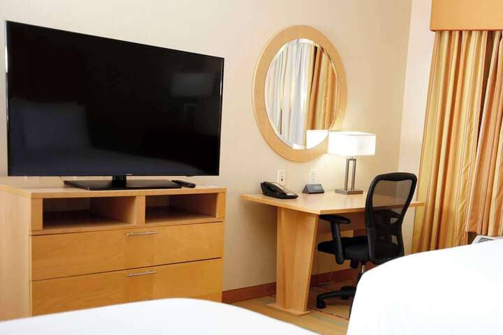 Room 4 of 24