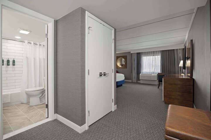Room 15 of 66