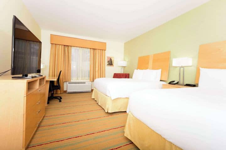 Room 3 of 24