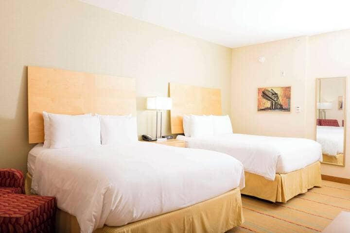 Room 9 of 24