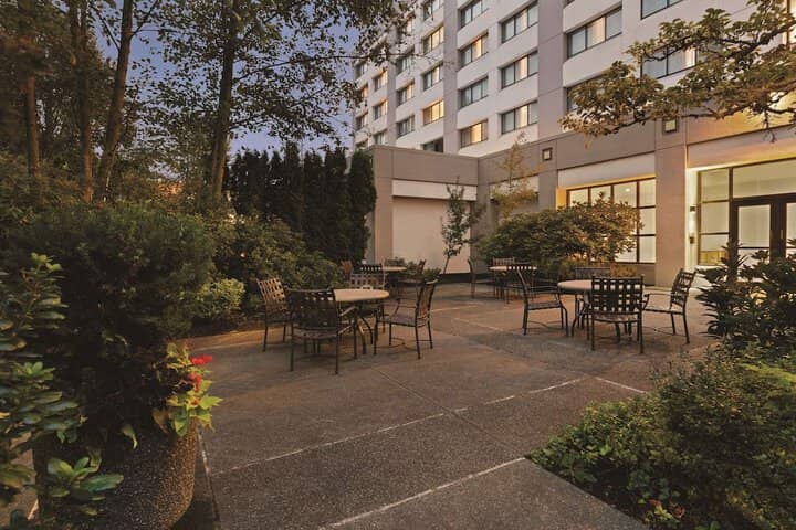 Terrace/Patio 33 of 34