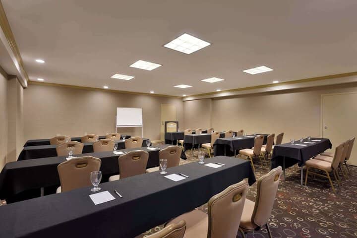 Meeting facility